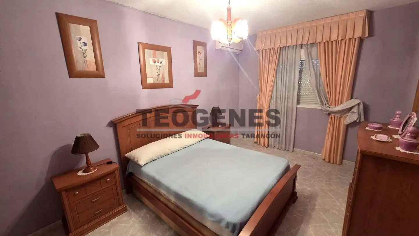 Habitación de Casa o chalet en venta en Zarza de Tajo con Aire acondicionado y Amueblado