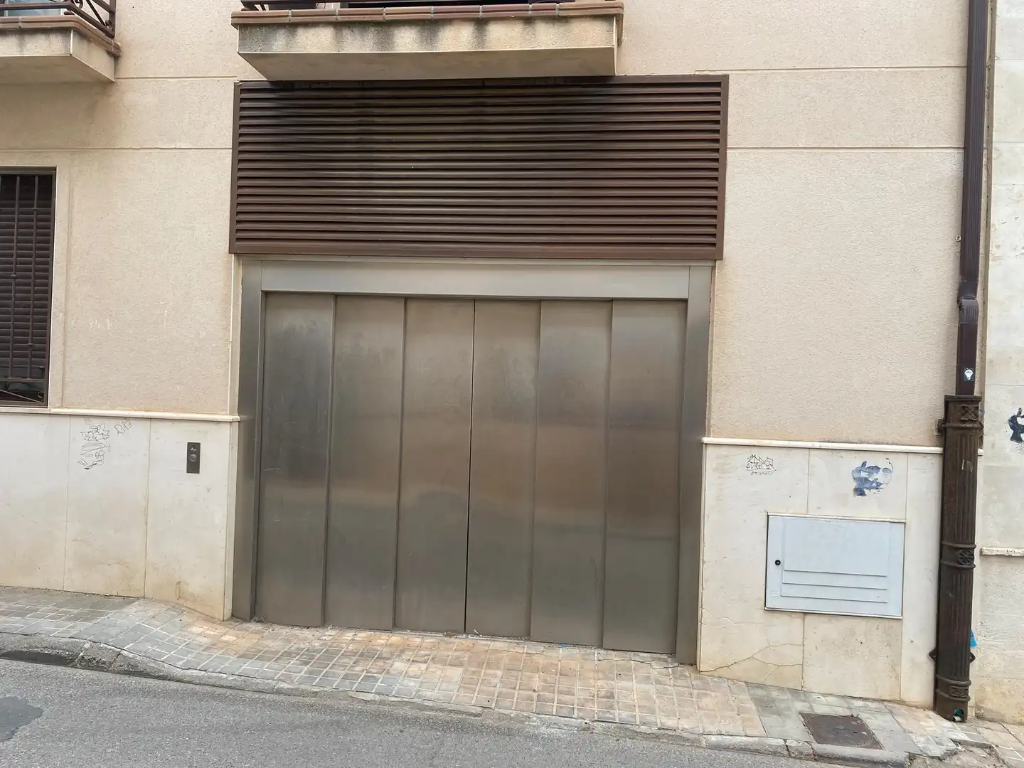 Vista exterior de Garaje en venta en Villarejo de Salvanés