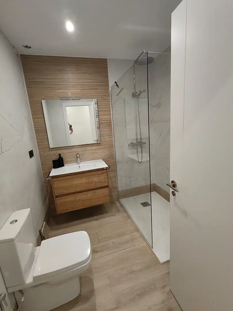 Bany de Pis en venda en Valladolid amb Terrassa