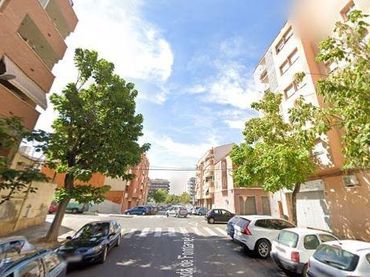 Flat for sale in Avenida FONTANET 19