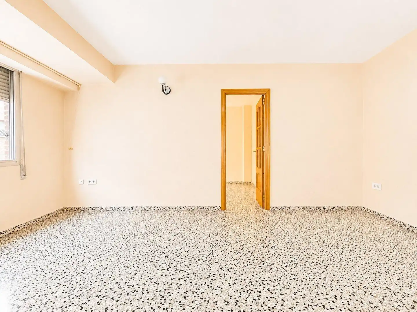 Piso en venta en Meliana con Terraza, Trastero y Balcón