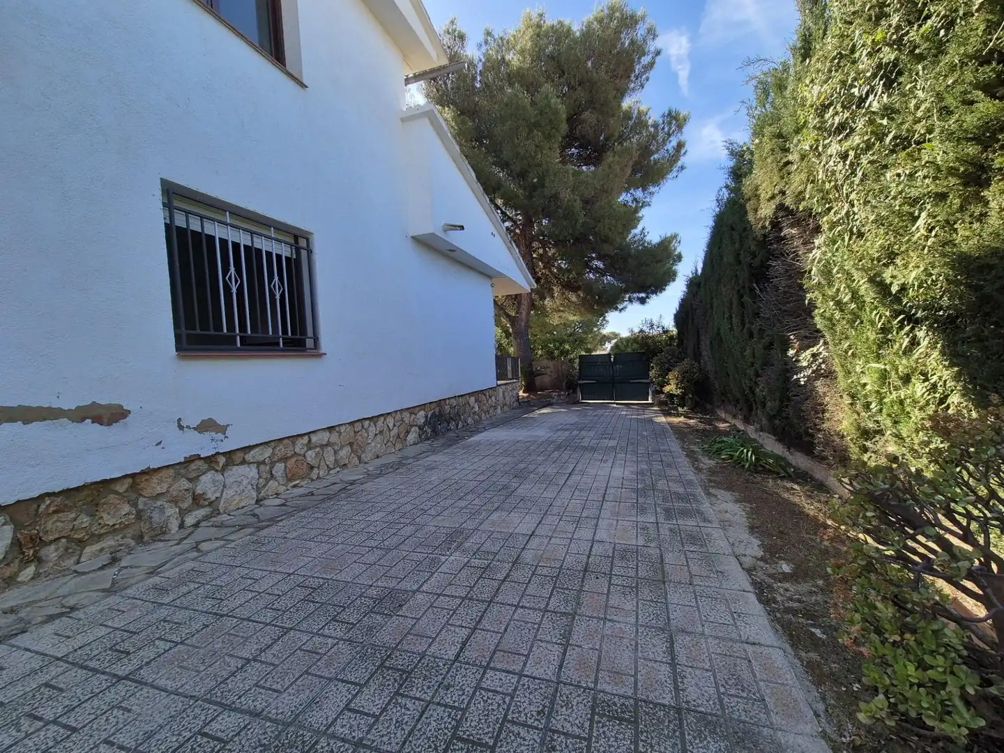 Vista exterior de Casa o xalet en venda en El Vendrell amb Jardí privat i Terrassa