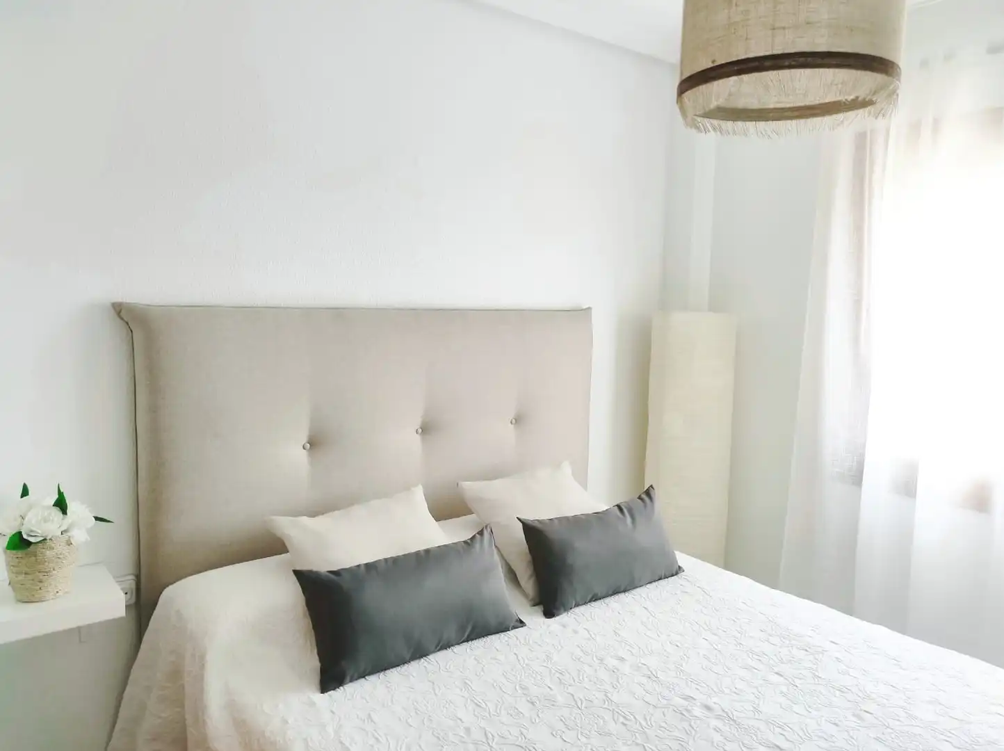 Habitación de Apartamento de alquiler en Pilar de la Horadada con Aire acondicionado, Calefacción y Terraza