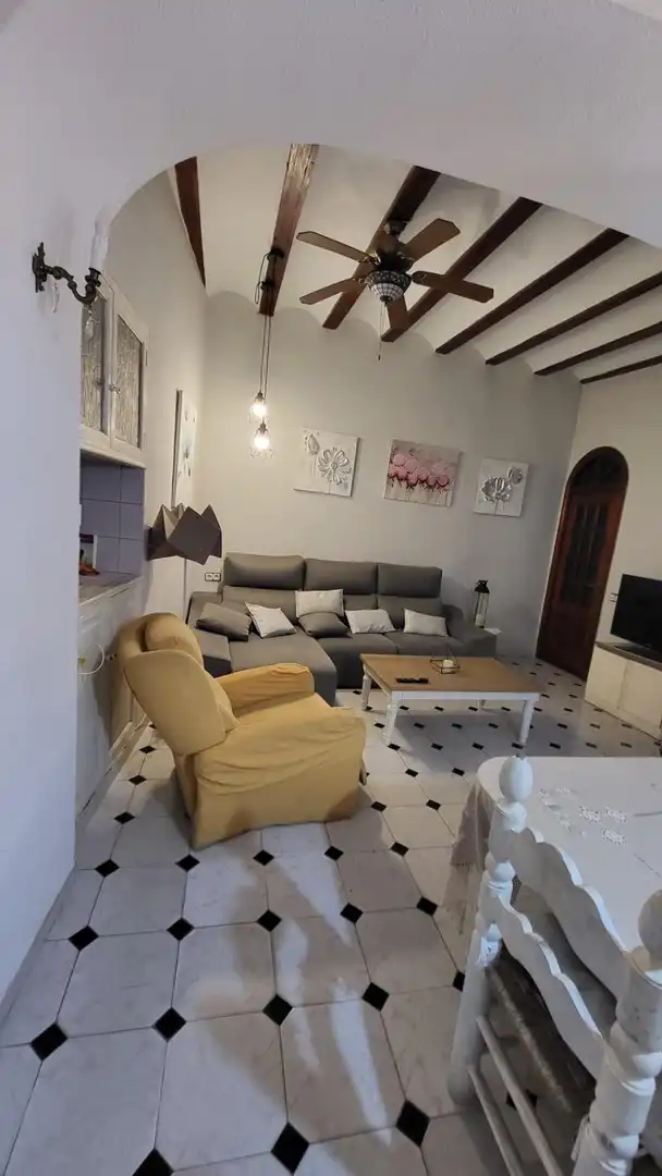 Sala d'estar de Casa o xalet en venda en Atzeneta d'Albaida amb Terrassa, Traster i Piscina