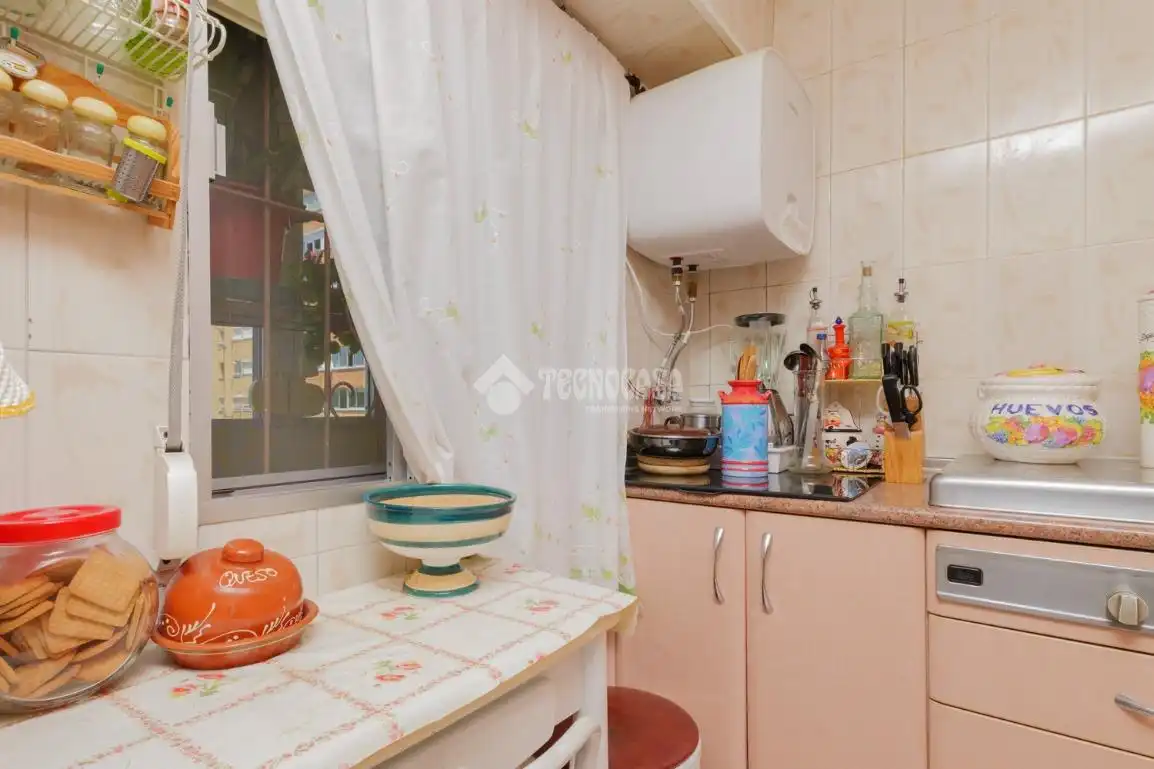 Küche von Wohnung zum Verkauf in Madrid mit Heizung und Balkon