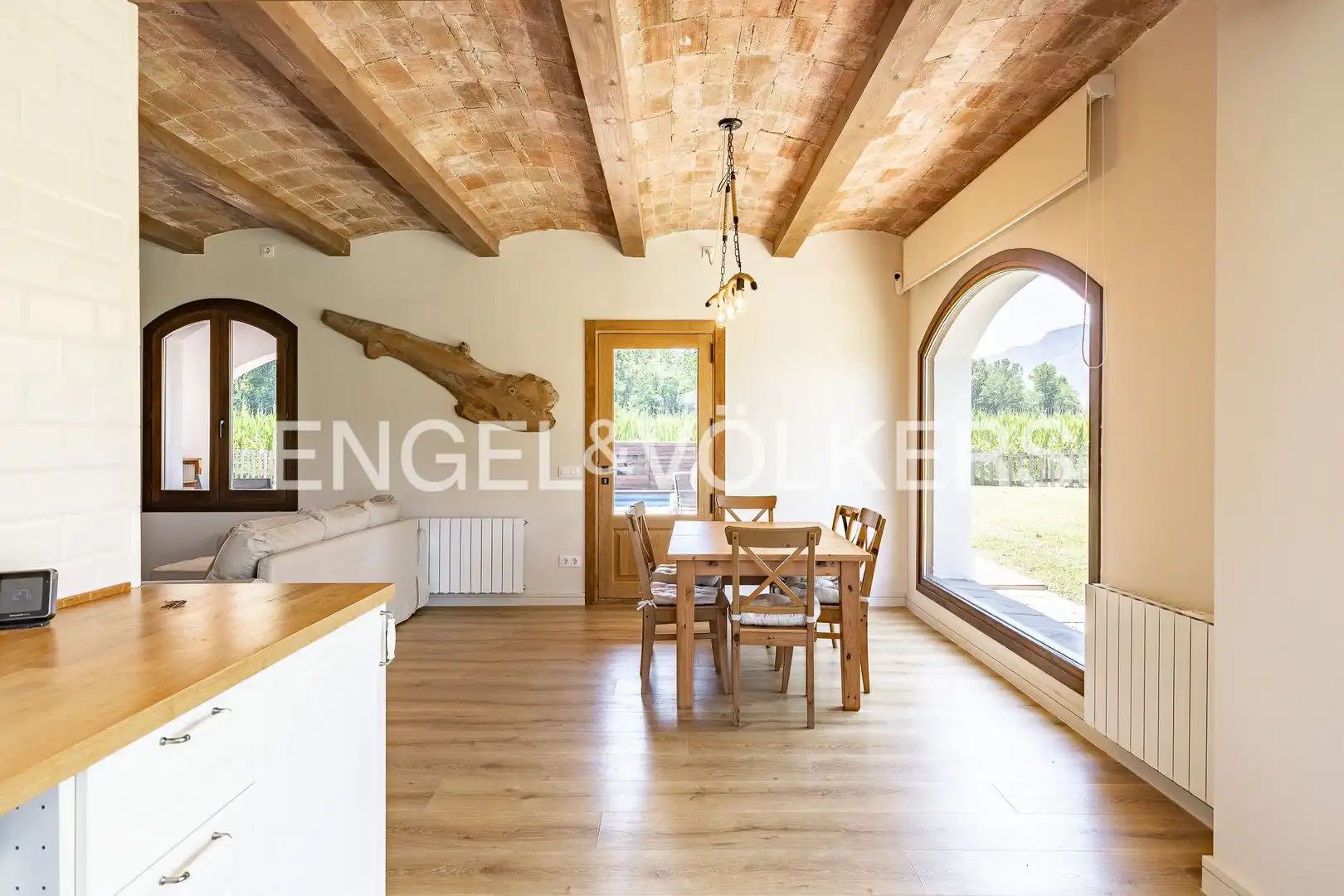 Esszimmer von Haus oder Chalet zum Verkauf in La Vall d'en Bas mit Heizung und Privatgarten