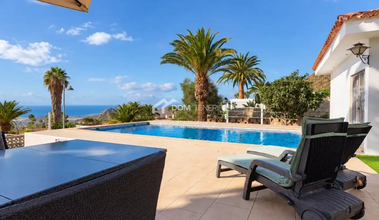 Casa con piscina en venta en Valle San Lorenzo