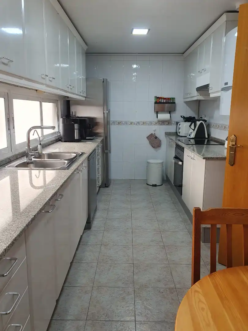 Houses for sale in Carrer de Pujós, 60, Collblanc