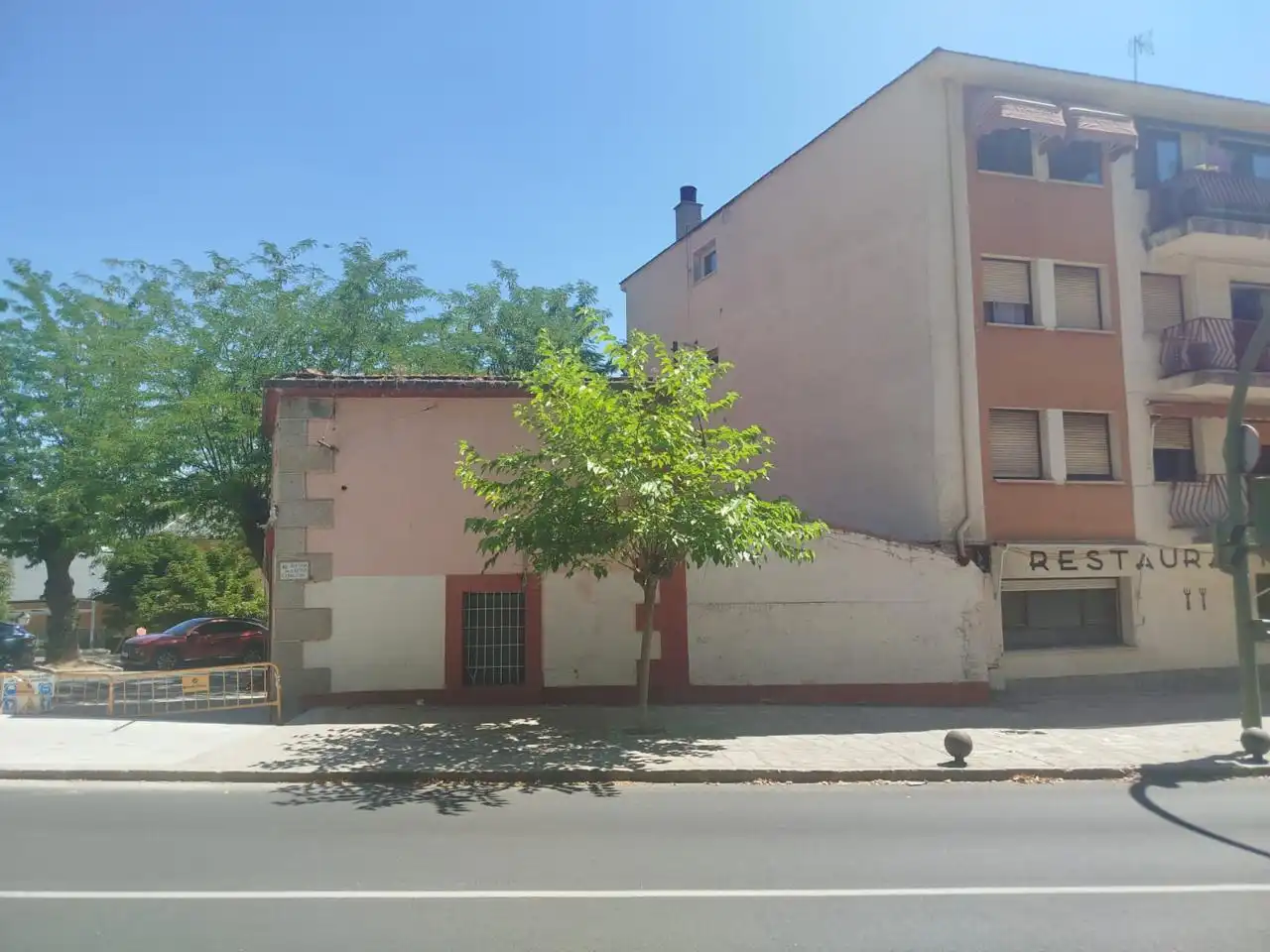 Terrenos y solares en venta en Avenida de los Reyes Católicos, imagen 4