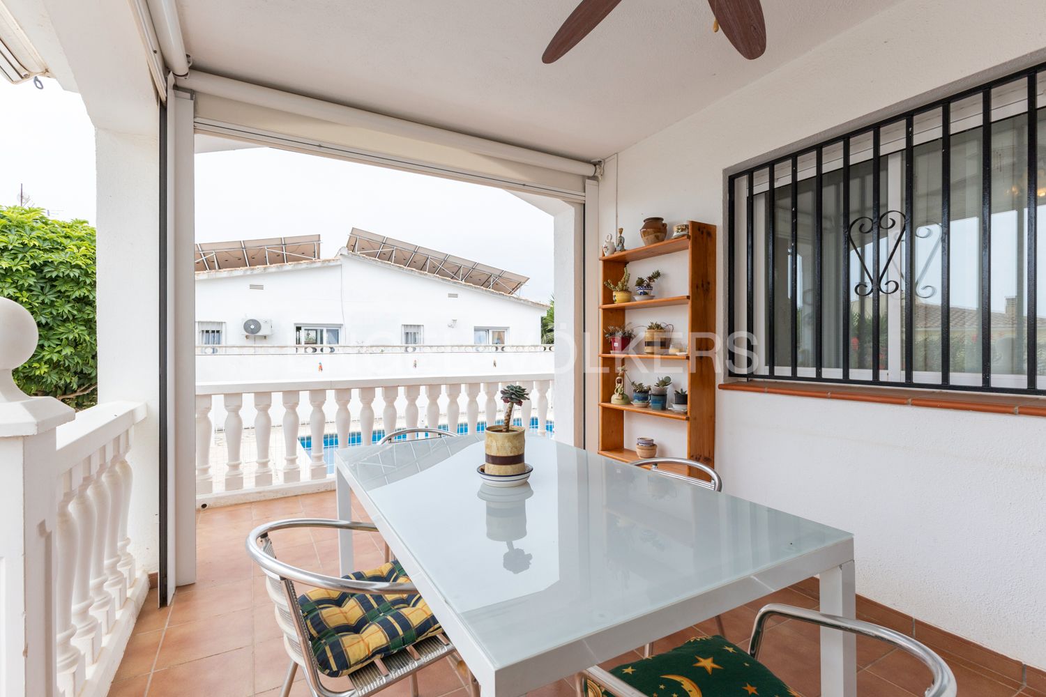 Vista exterior de Casa o xalet en venda en Vinaròs amb Aire condicionat, Calefacció i Jardí privat