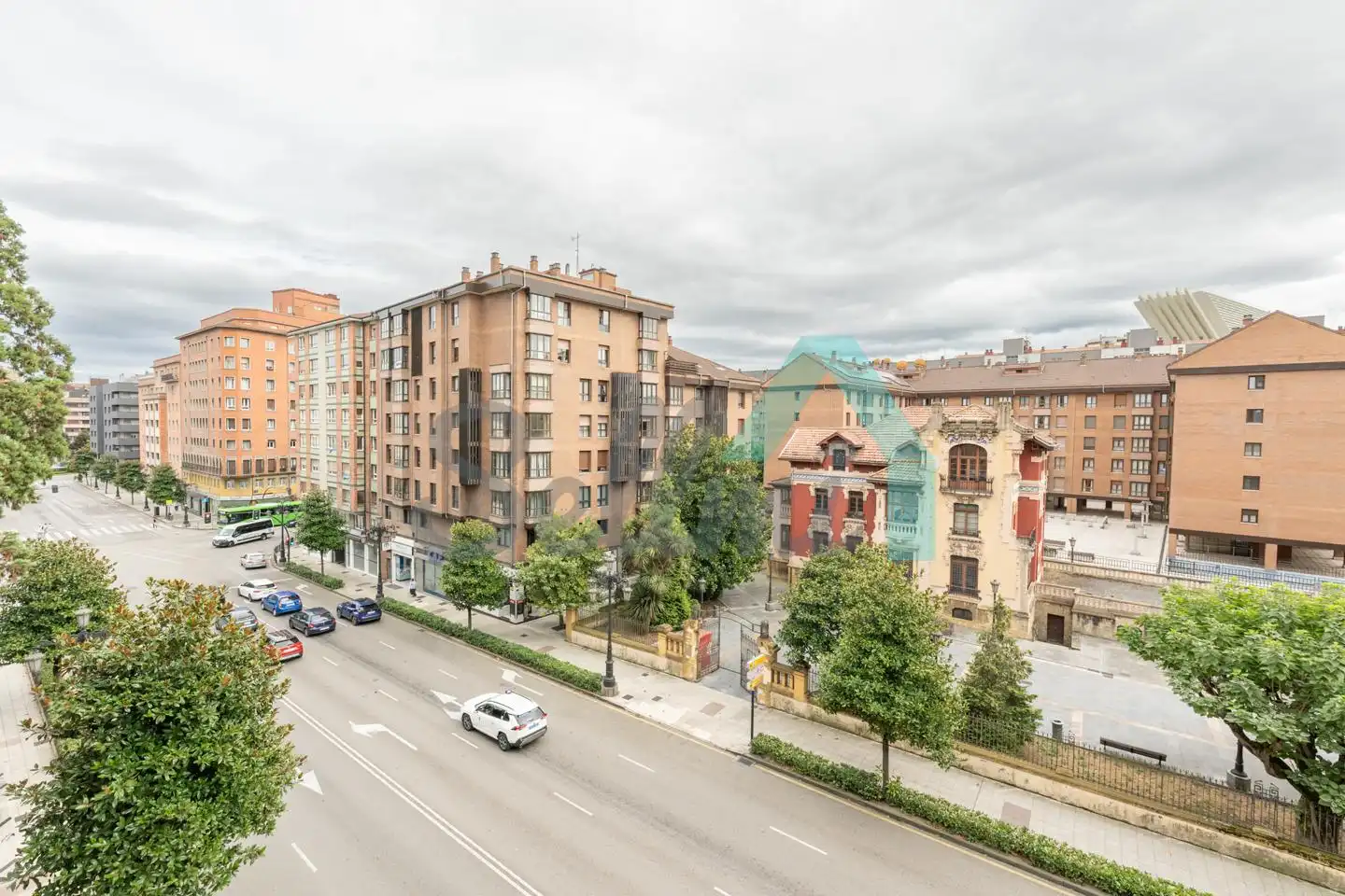 Exterior view of Flat for rent in Oviedo   with Heating, Terrace and Furnished