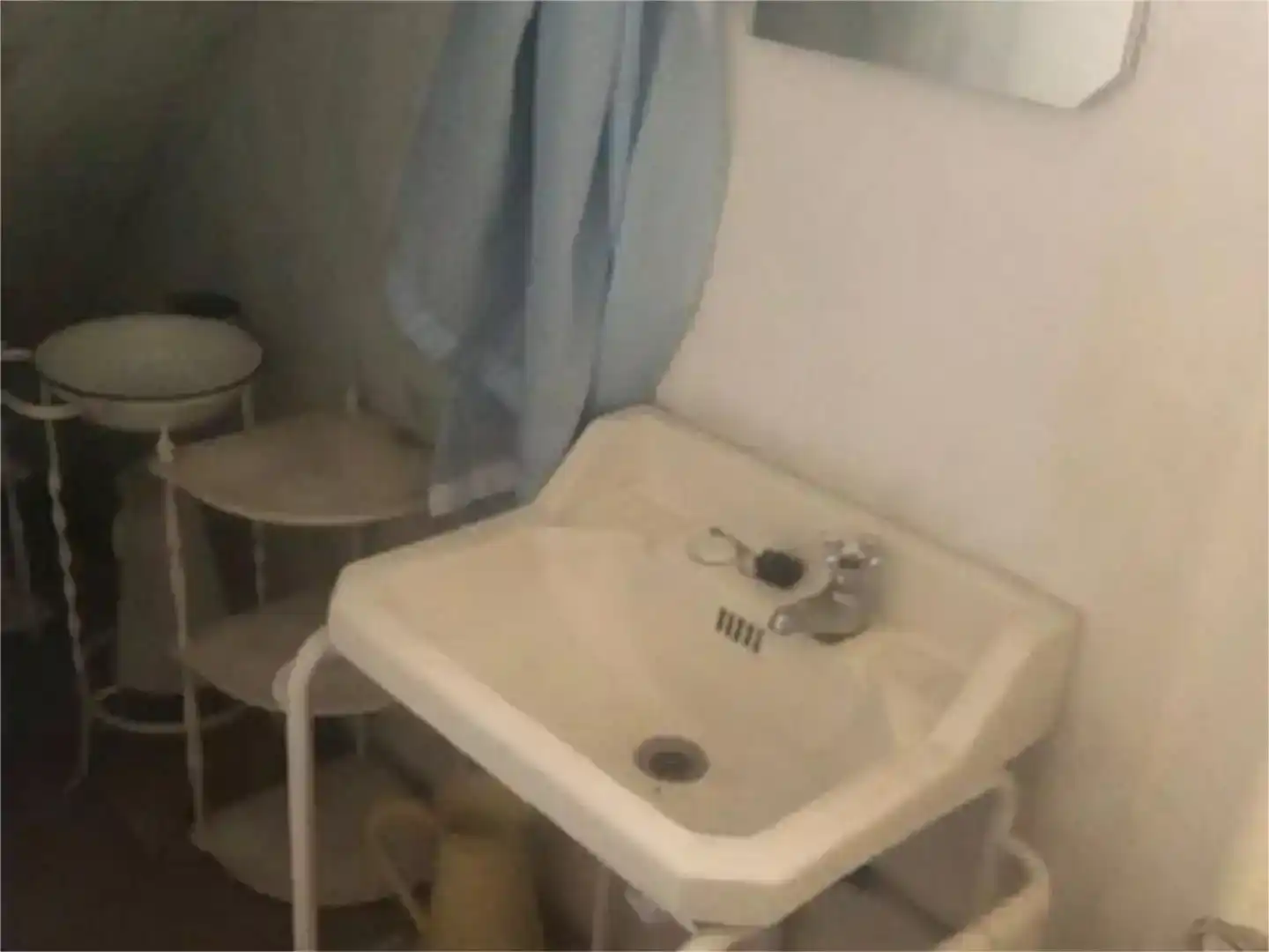 Bany de Casa adosada en venda en Navas de Oro amb Jardí privat, Traster i Moblat