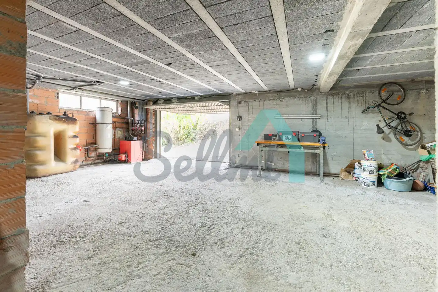 Casa adosada en venta en El Franco  con Calefacción, Jardín privado y Parquet