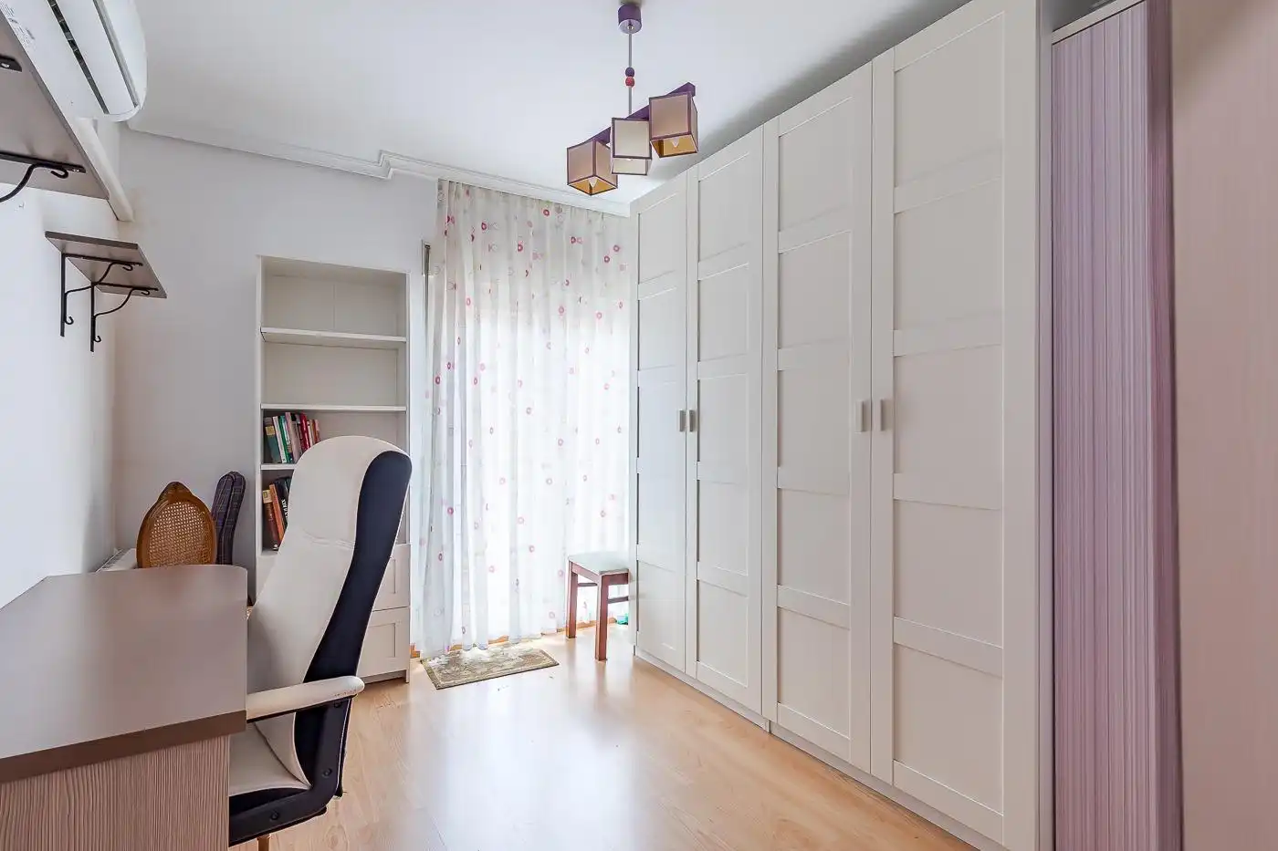 Bedroom of Flat for sale in Madrid  with Air Conditioner, Heating and Terrace