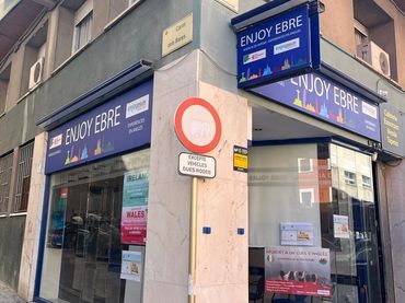 Locale commerciale in affitto a Centre