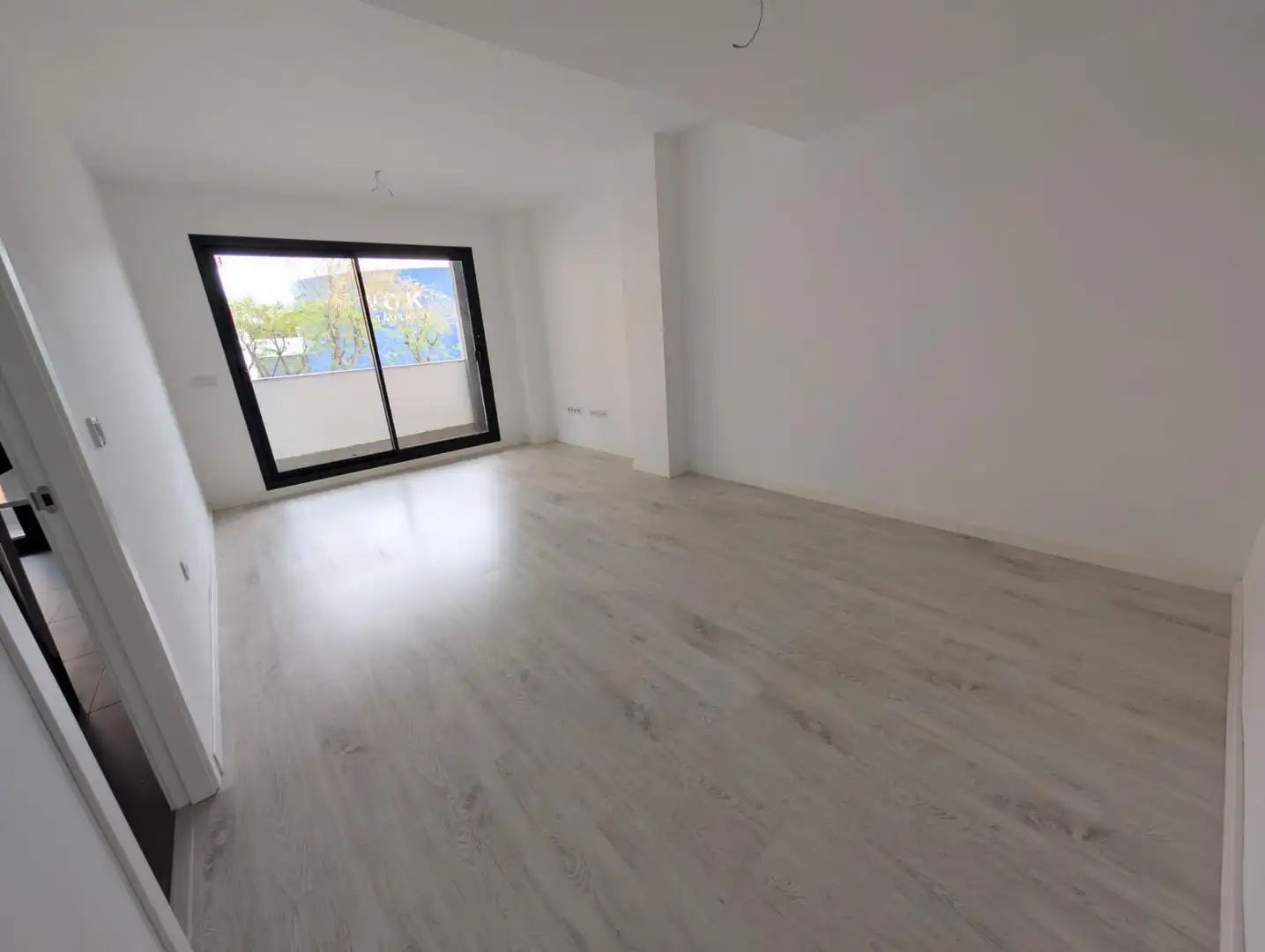 Wohnzimmer von Wohnung zur Miete in Camas mit Klimaanlage, Heizung und Terrasse