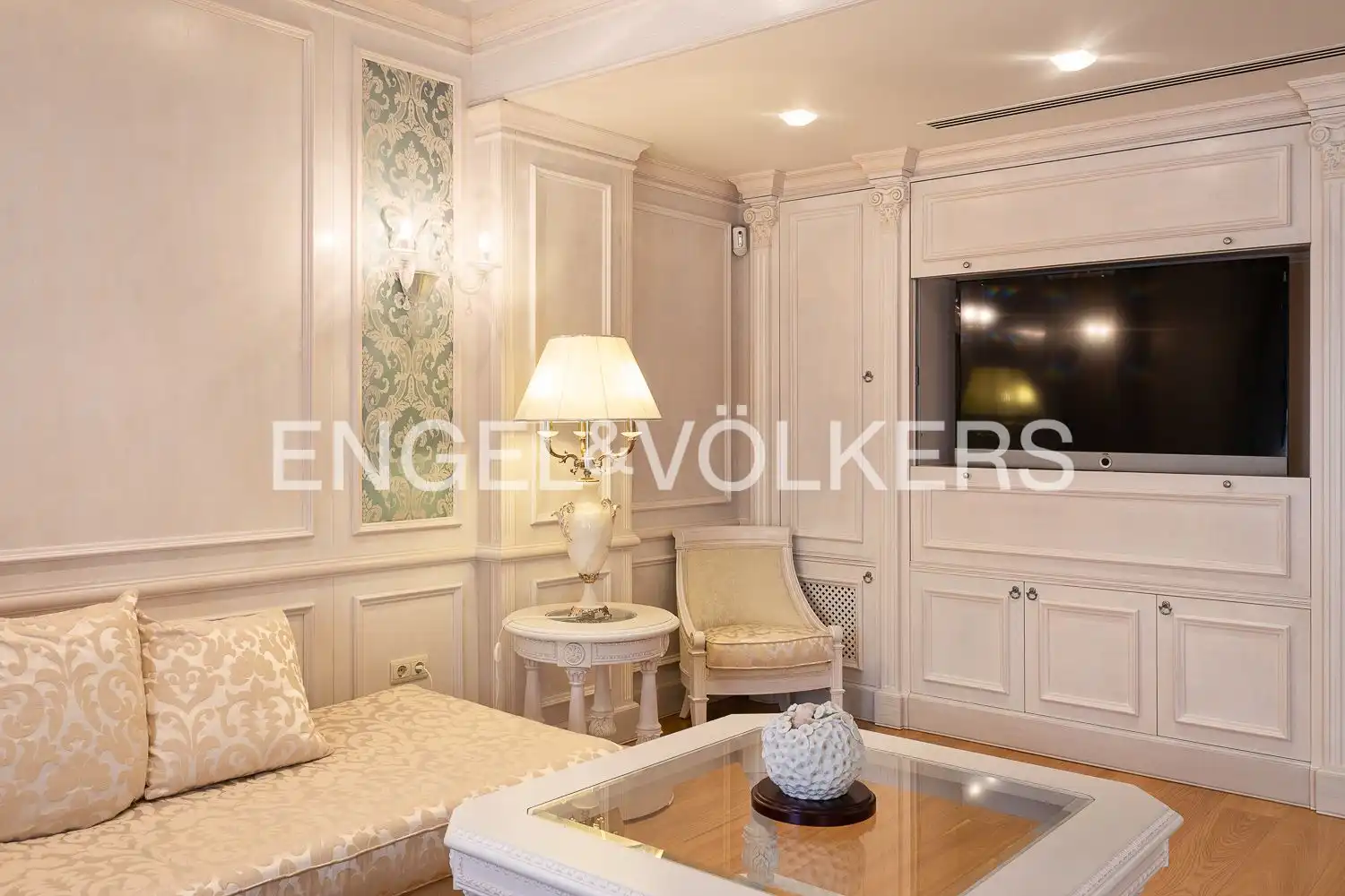 Living room of Houses for sale in Valencia  with Air Conditioner, Heating and Terrace