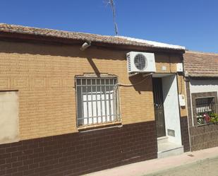 Vista exterior de Casa o xalet en venda en Porzuna