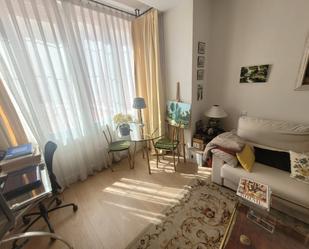 Living room of Flat for sale in  Madrid Capital  with Air Conditioner, Heating and Private garden