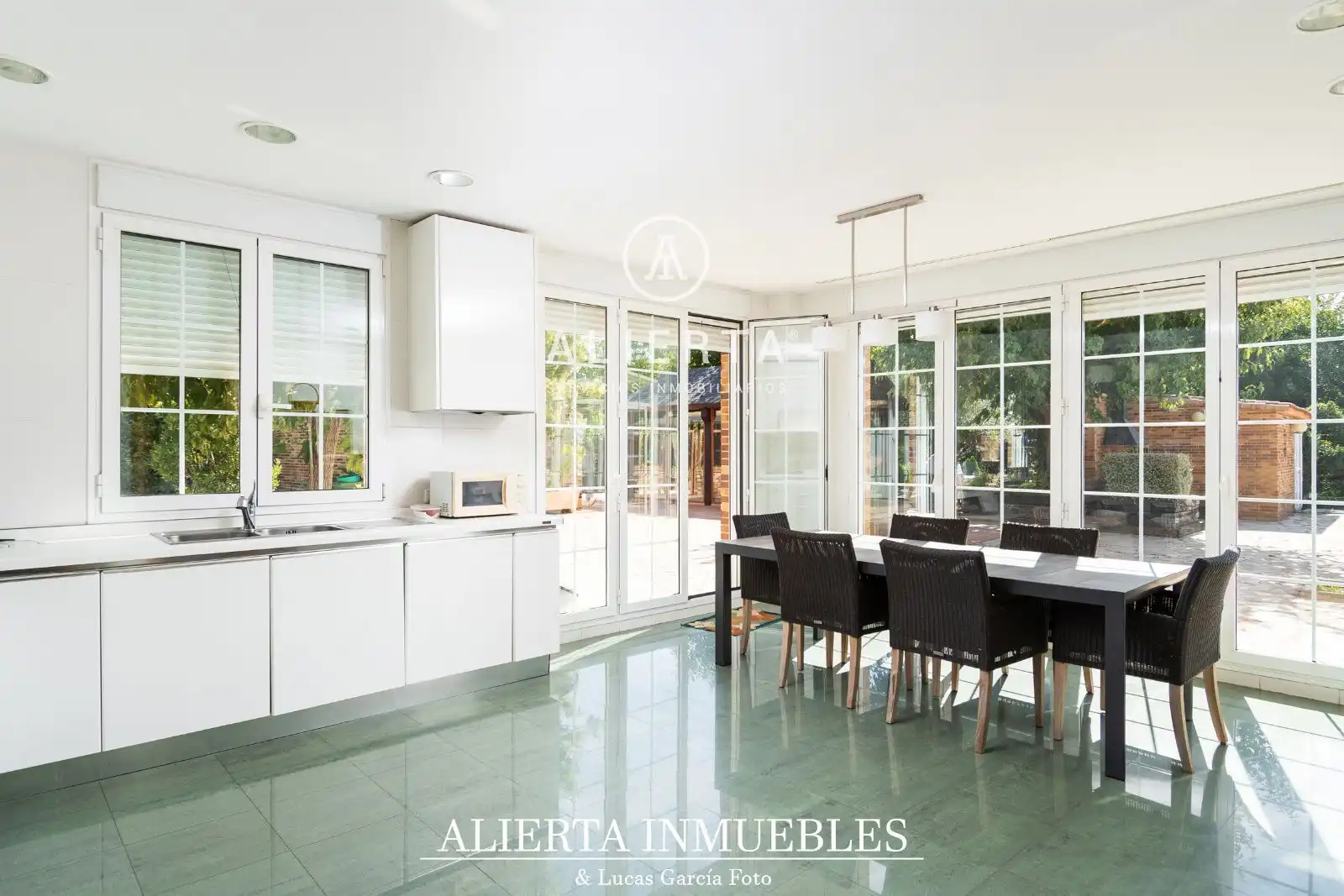 Kitchen of Houses for rent in Zaragoza  with Air Conditioner, Heating and Storage room