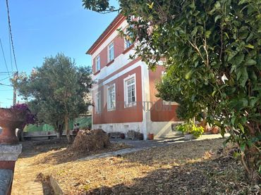 House with garden for sale in Alcabre