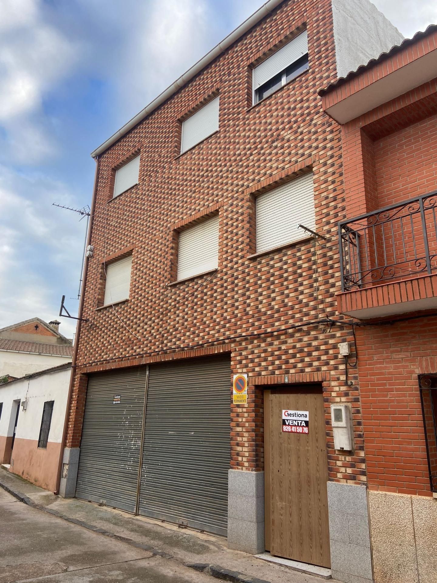 Vista exterior de Casa adosada en venda en Alcolea de Calatrava amb Traster