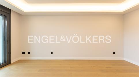 Photo 5 of Apartment to rent in Calle de Mesena, Pinar del Rey,  Madrid Capital