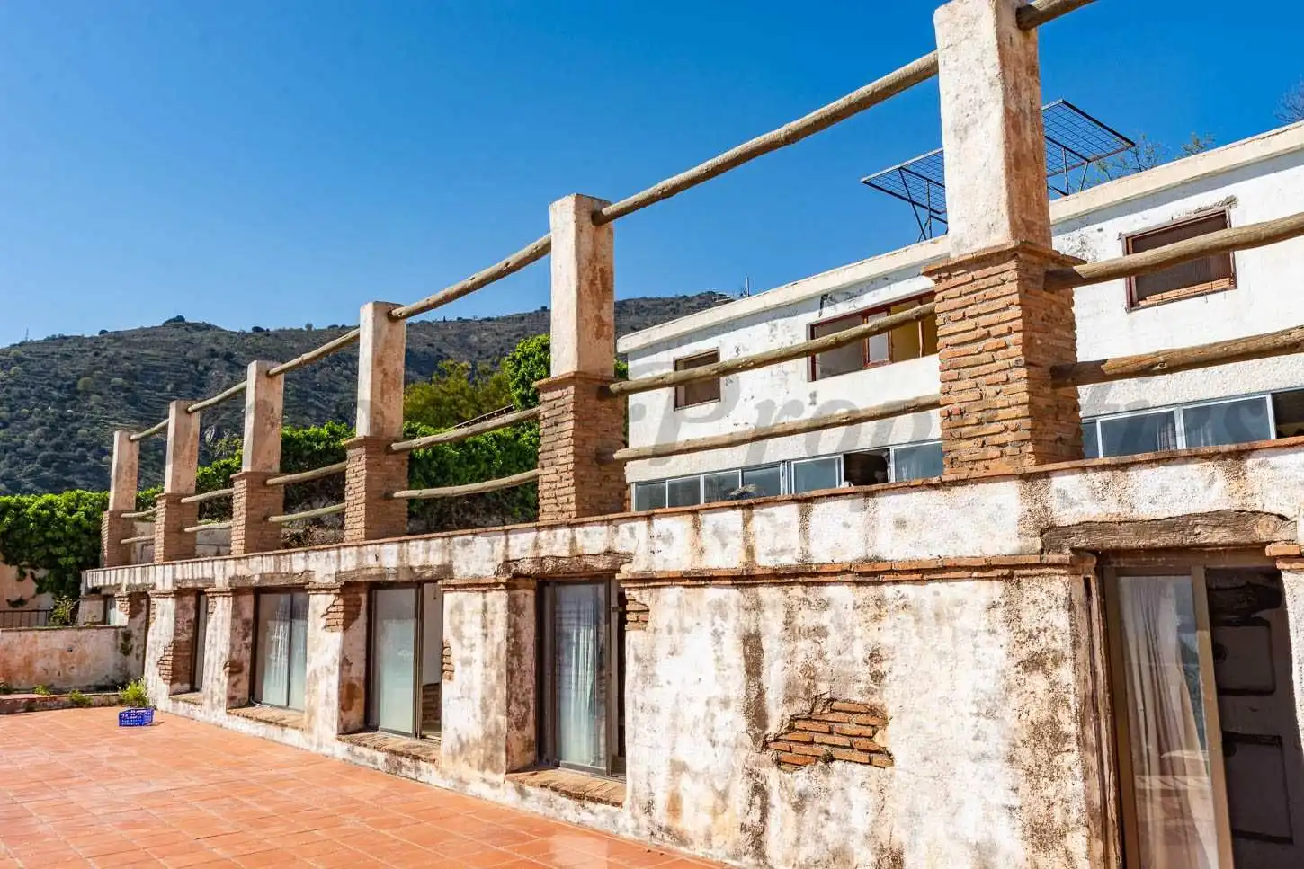 Casa amb piscina en venda a Carataunas, imagen 4