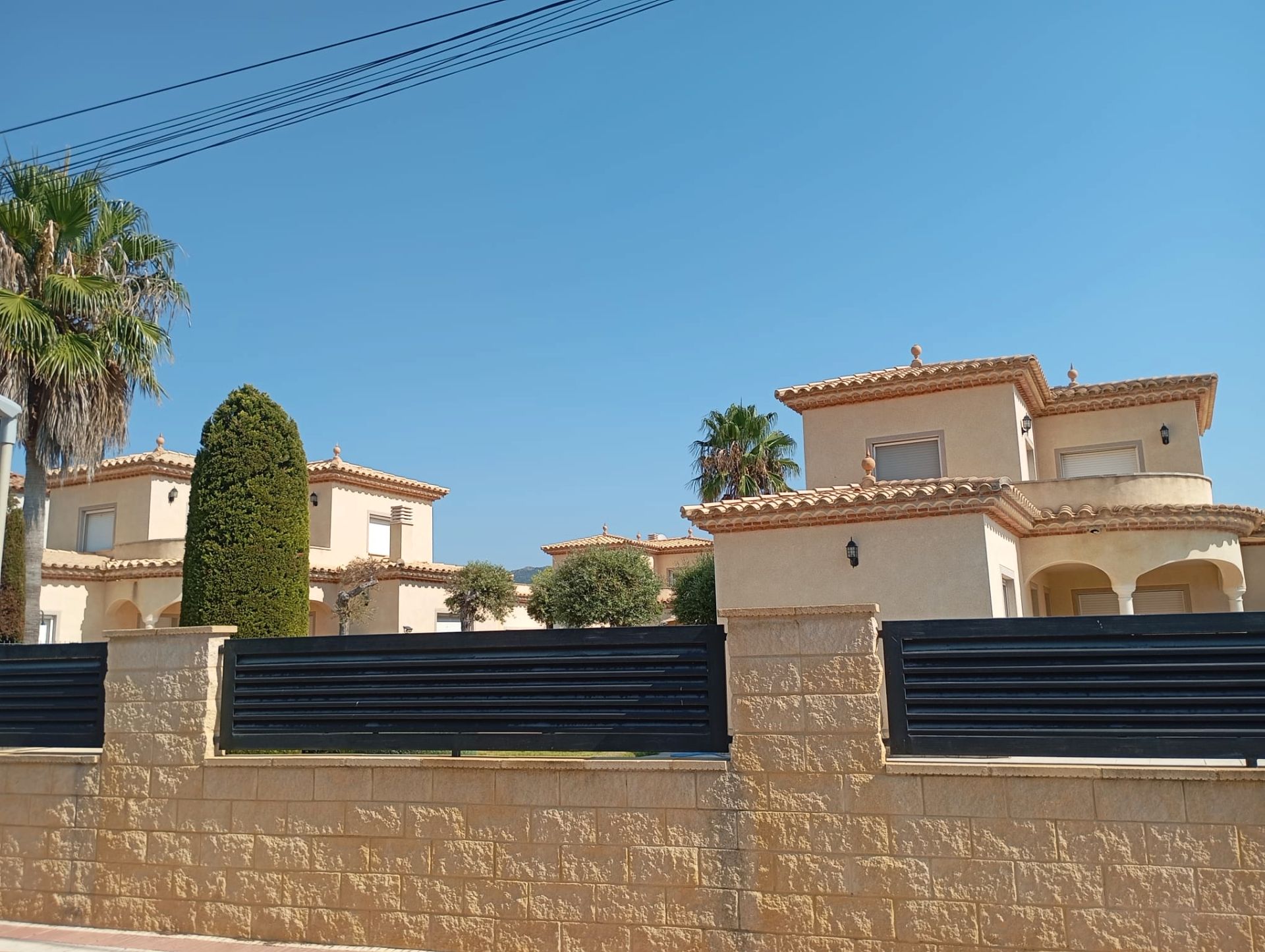 Vista exterior de Casa o xalet en venda en L'Ametlla de Mar  amb Jardí privat, Traster i Piscina