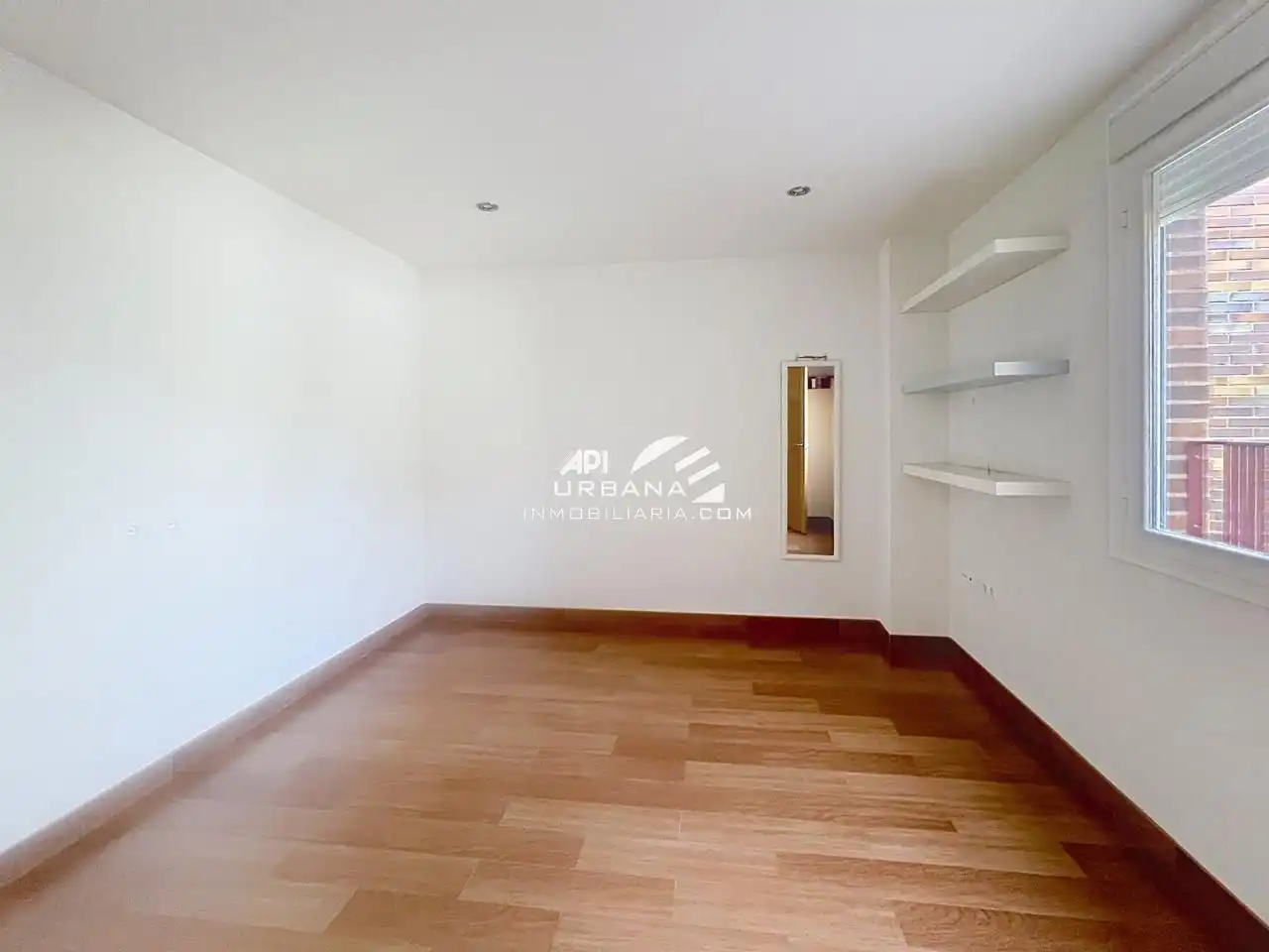 Houses for sale in Lucena  with Air Conditioner, Terrace and Swimming Pool