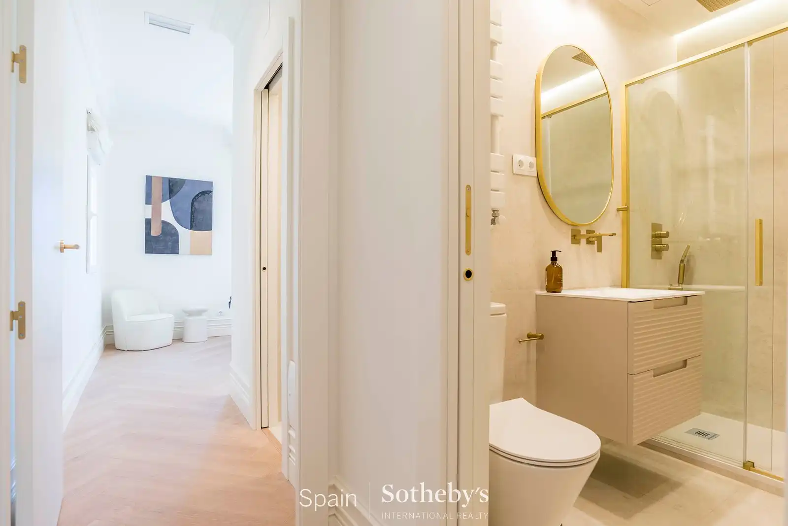 Badezimmer von Wohnungen zum Verkauf in Madrid mit Klimaanlage und Heizung