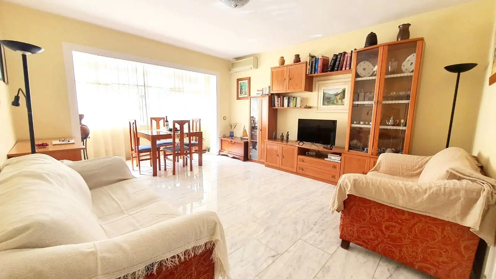 Sala de estar de Ático en venta en Fuengirola con Aire acondicionado, Amueblado y Horno
