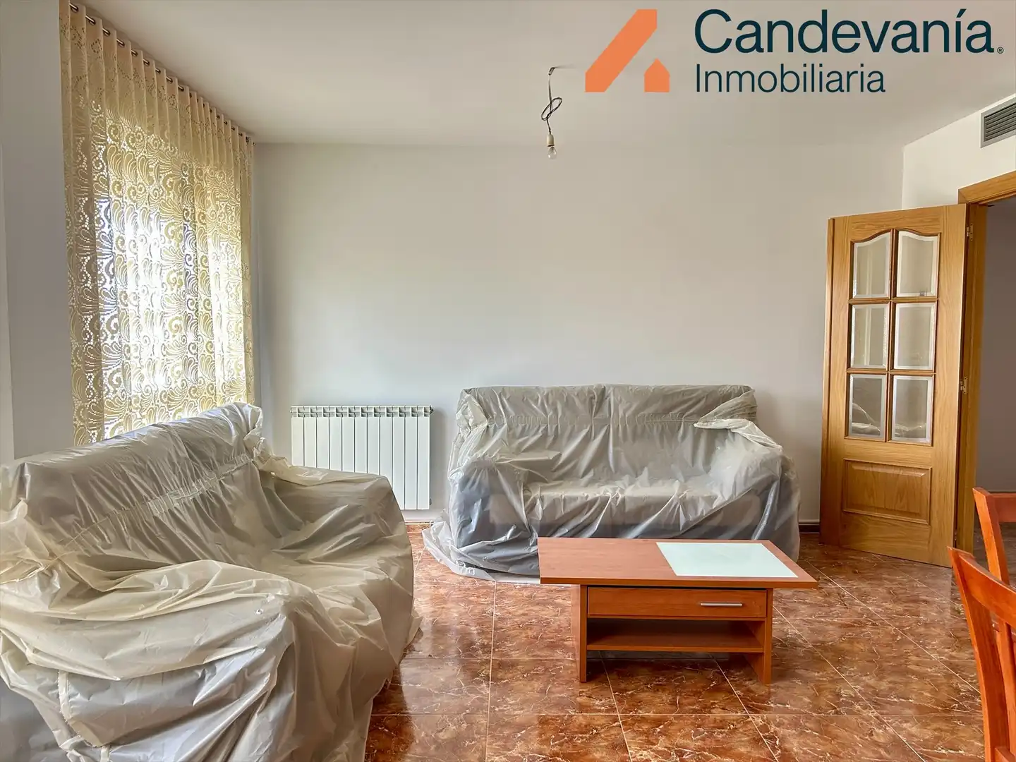 Sala de estar de Piso en venta en San Mateo de Gállego con Calefacción y Trastero