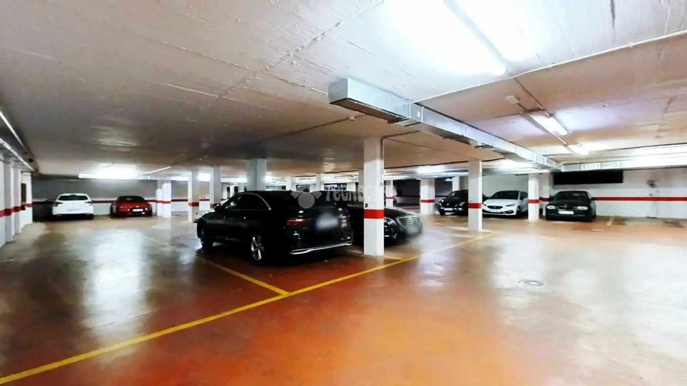 Parking of Flat for sale in Alcalá de Henares  with Air Conditioner, Terrace and Storage room