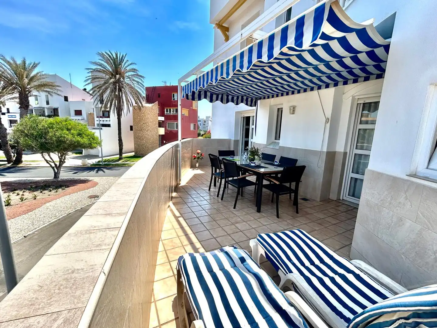 Terrasse von Wohnung zum Verkauf in El Ejido mit Klimaanlage, Heizung und Terrasse