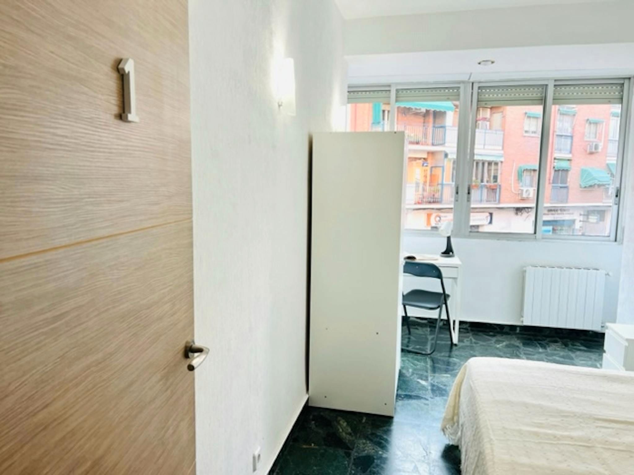 Flat to share in N/A, Centro