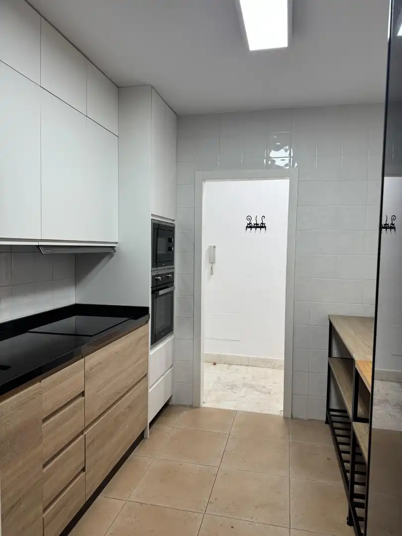 Cuina de Planta baixa de lloguer en Alhaurín de la Torre amb Aire condicionat, Calefacció i Jardí privat