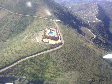 Chalet con piscina en venta en Sedella