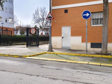 Individual amb ascensor en venda a Avenida de Toros