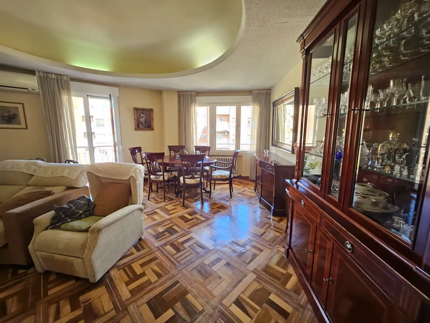 Living room of Flat for rent in Madrid  with Air Conditioner, Heating and Furnished