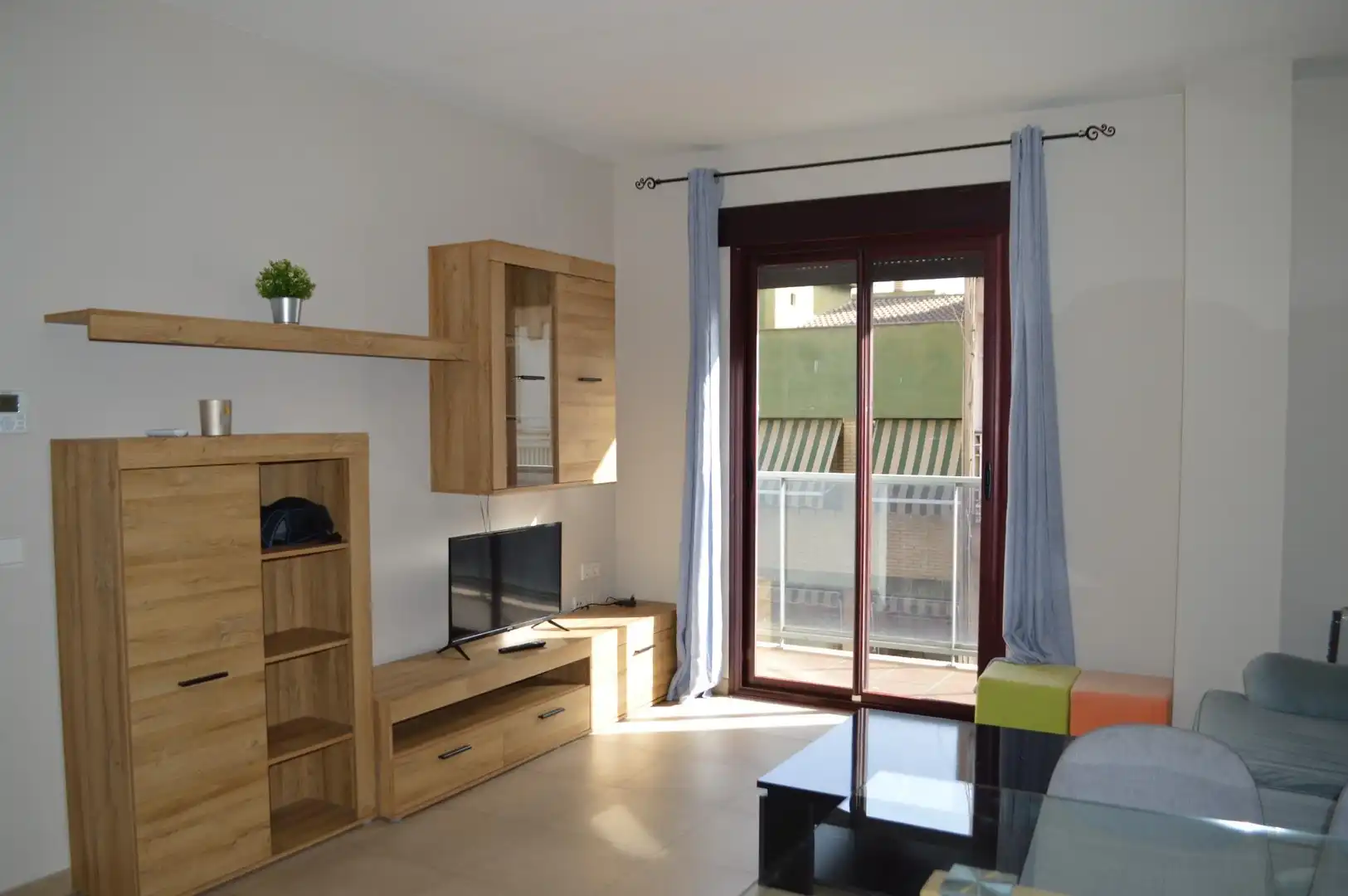 Apartament de lloguer a Calle SAGRADA FAMILIA, Angustias - Chana - Encina