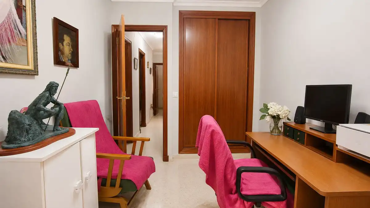 Detached homes for sale in La Línea de la Concepción  with Private garden, Terrace and Jacuzzi