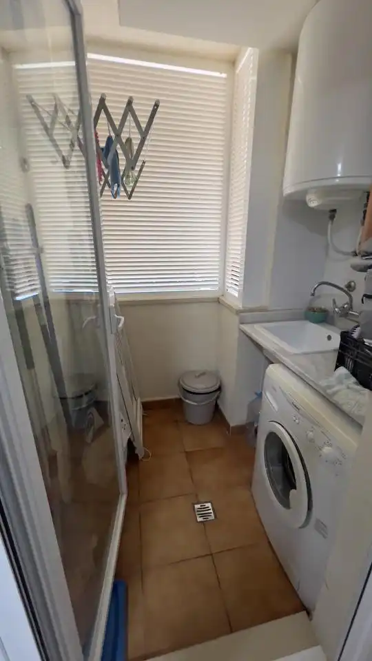 Badezimmer von Erdgeschoss zum Verkauf in Torreblanca mit Klimaanlage, Privatgarten und Terrasse