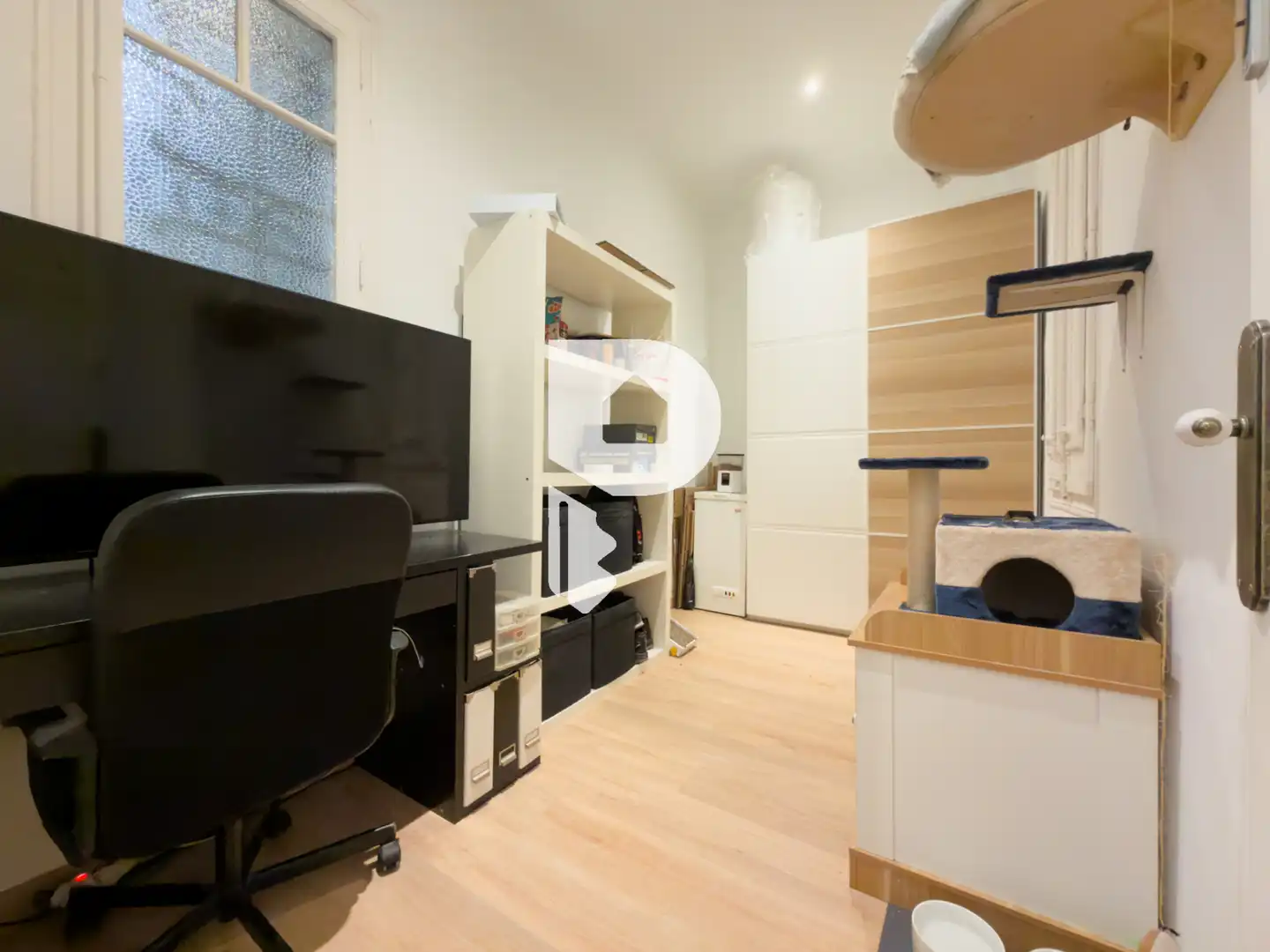 Flat for sale in Barcelona  with Air Conditioner, Heating and Parquet flooring