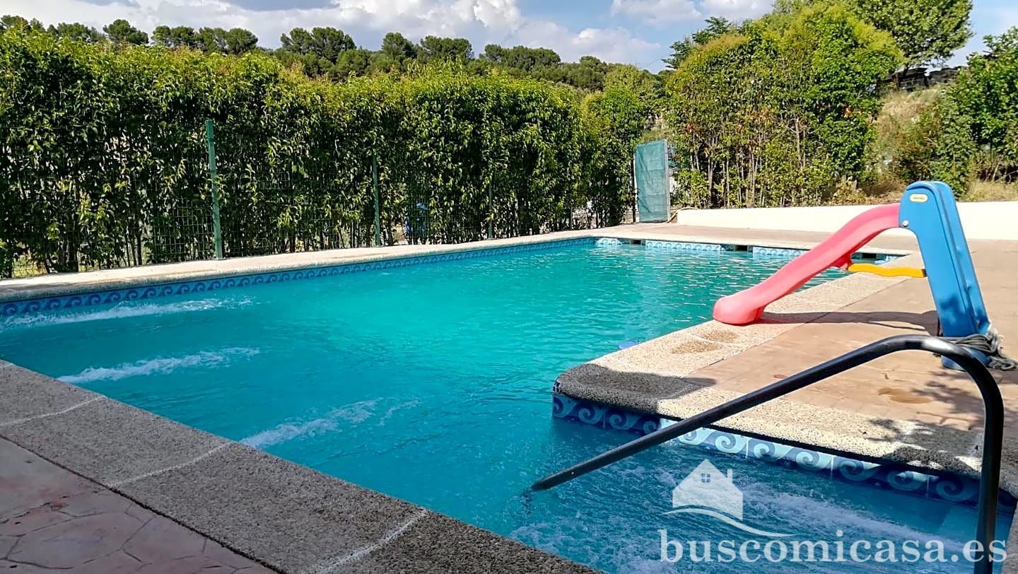 Piscina de Casa o xalet en venda en Rus amb Jardí privat, Traster i Piscina