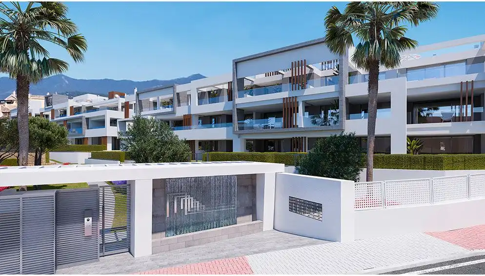 Vista exterior de Apartamento en venta en Estepona con Aire acondicionado, Calefacción y Terraza