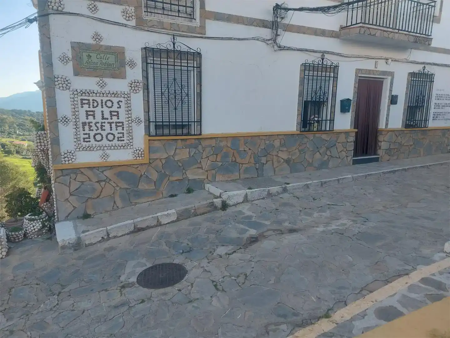 Vista exterior de Pis en venda en Cortes de la Frontera amb Balcó