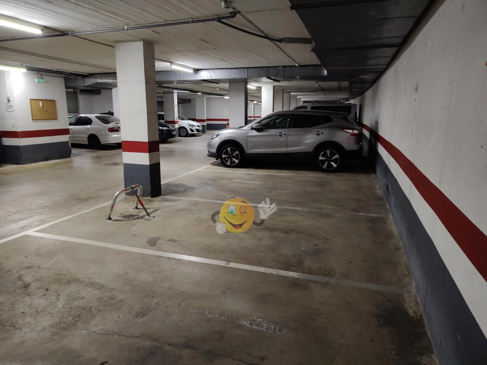 Aparcament de Garatge de lloguer en  Barcelona Capital amb Alarma