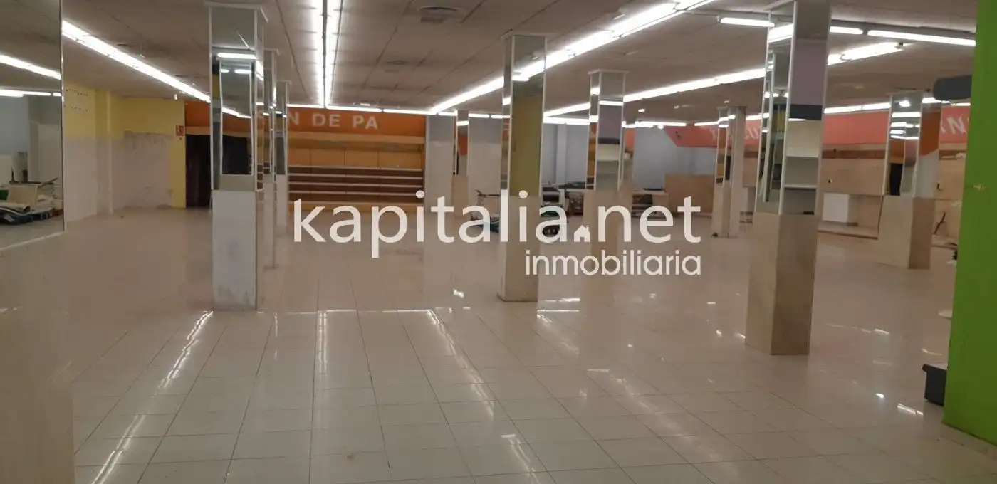 Local comercial en alquiler en Bocairent, imagen 2