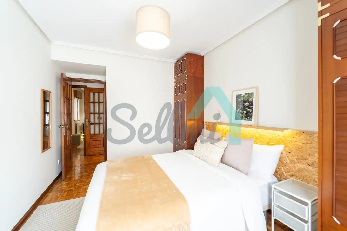 Schlafzimmer von Wohnung zur Miete in Oviedo  mit Heizung, Parkett und Möbliert